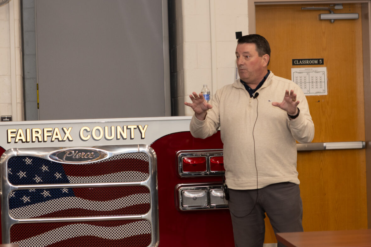 Mike Cox ESRI NextNav Indoor Tracking Summit Public Safety